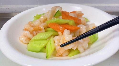 吃虾仁后吃瓜可以吗,揭秘吃虾仁后吃瓜的奥秘