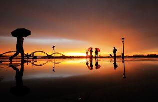 哈尔滨网红打卡图片夜景,璀璨冰城夜色，光影交织的浪漫之旅