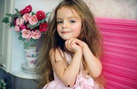 网爆红图片,揭秘爆红图片背后的故事